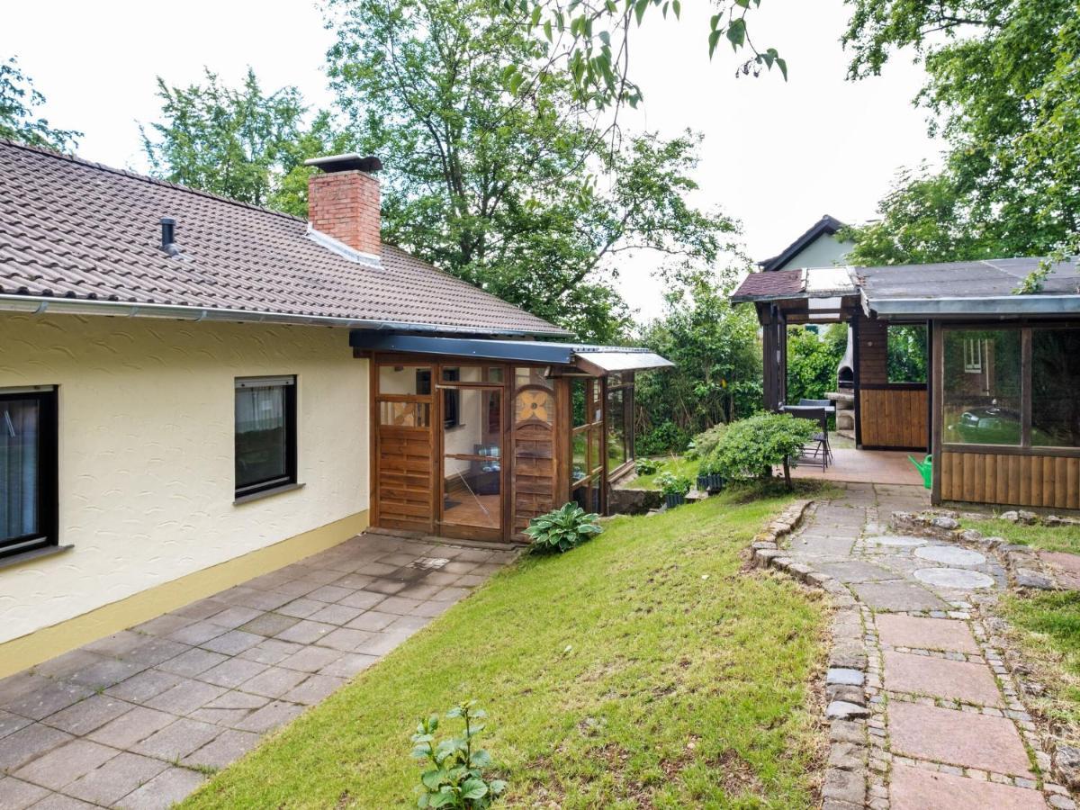 Idyllic Bungalow In Feusdorf With Forest View Pokój zdjęcie