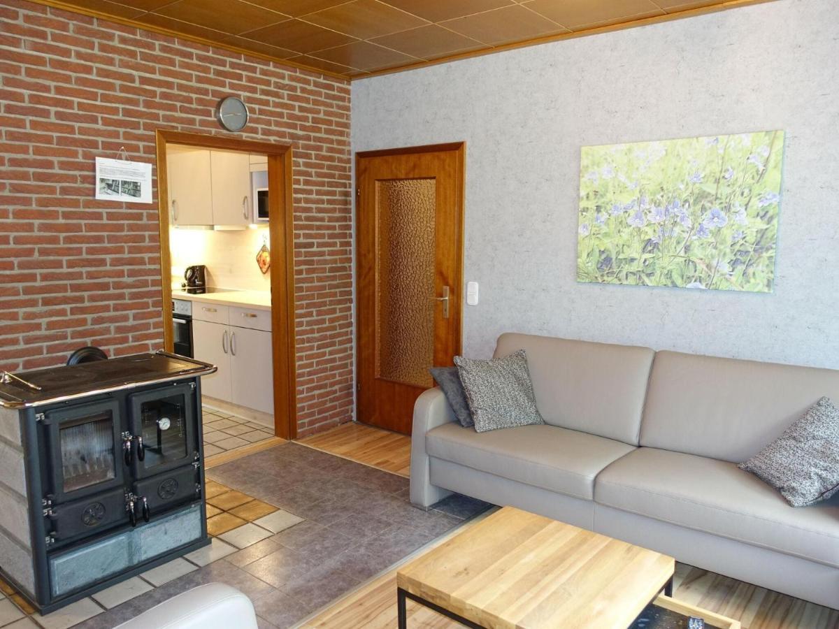 Idyllic Bungalow In Feusdorf With Forest View Zewnętrze zdjęcie