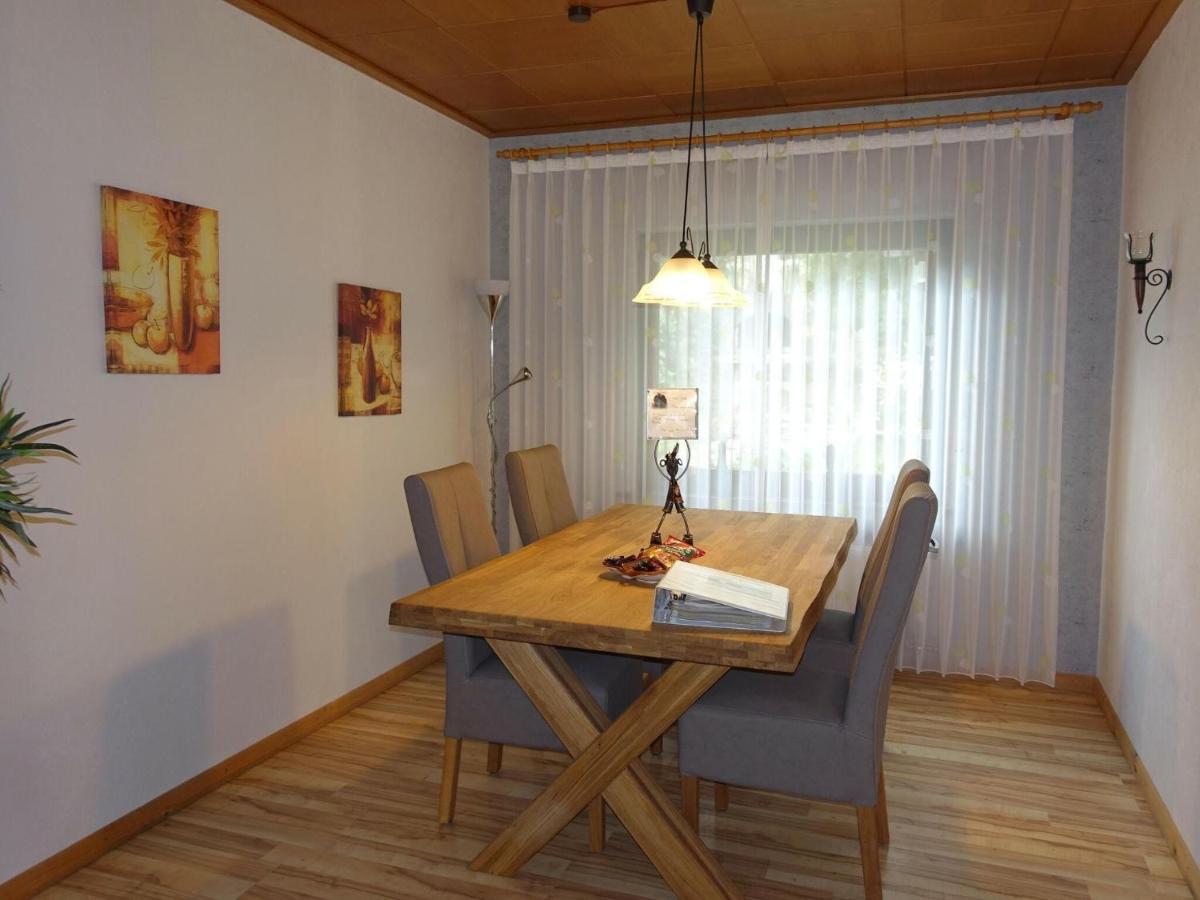 Idyllic Bungalow In Feusdorf With Forest View Zewnętrze zdjęcie